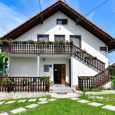 Apartman Plum Plitvice Drežnik Grad Exterior foto