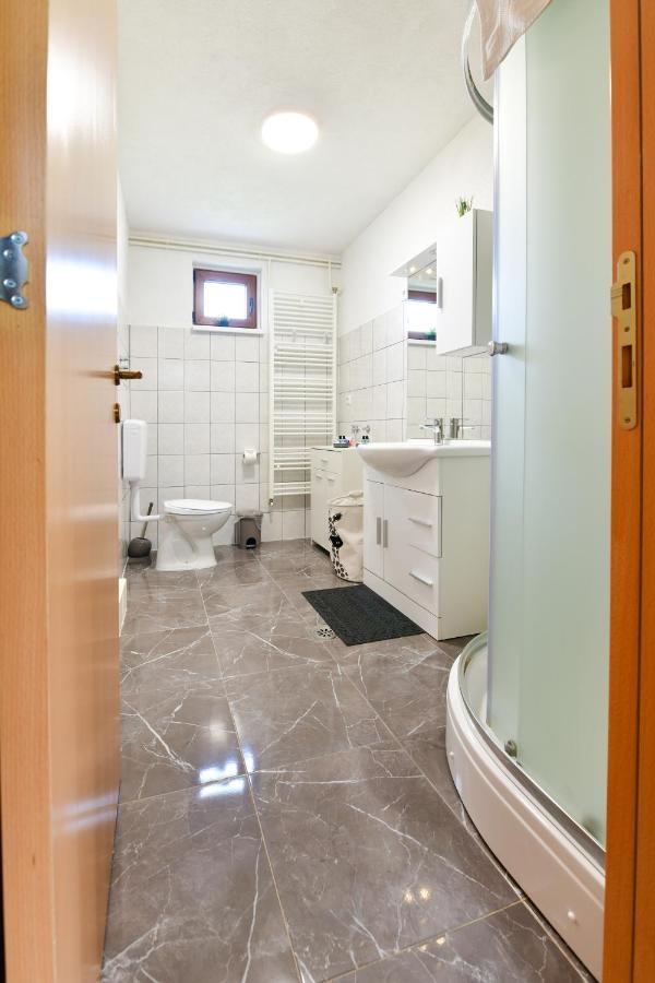 Apartman Plum Plitvice Drežnik Grad Exterior foto